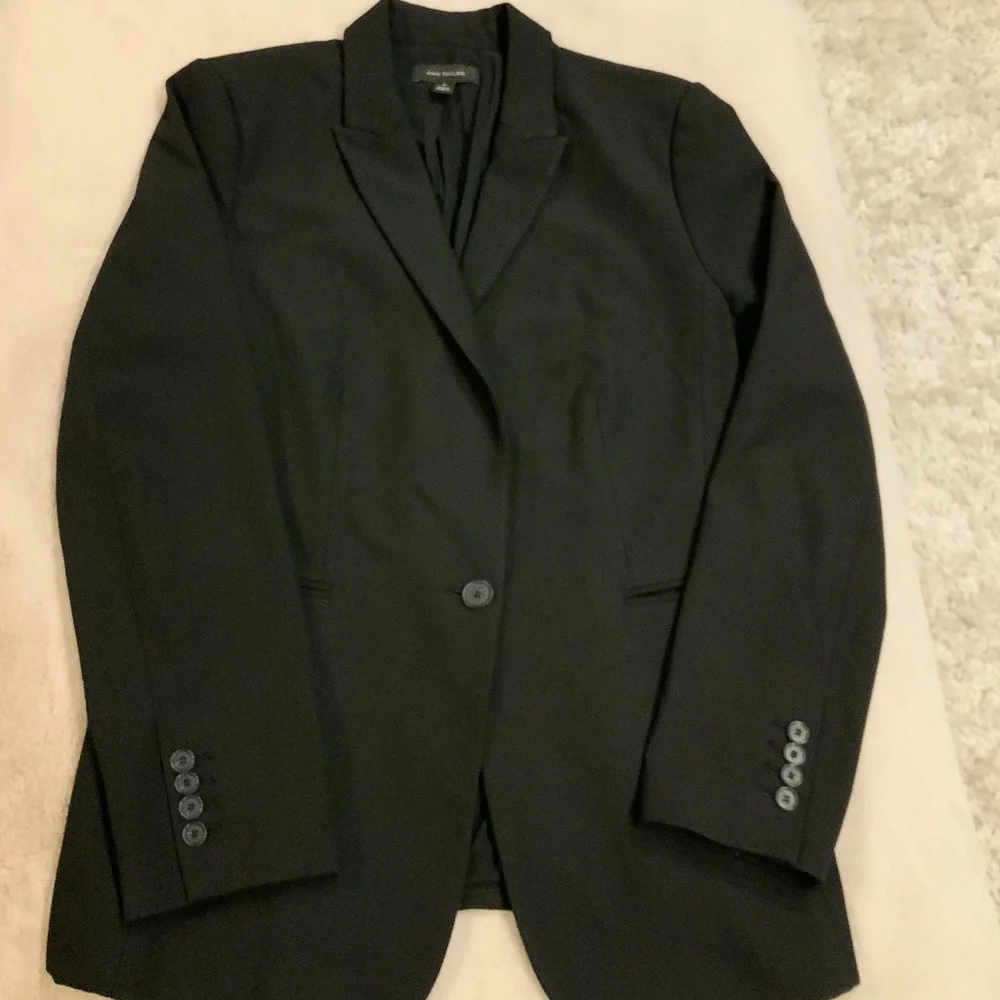 Ann Taylor Black 10 One button Blazer Quality Monochrome Minimalist Officecore